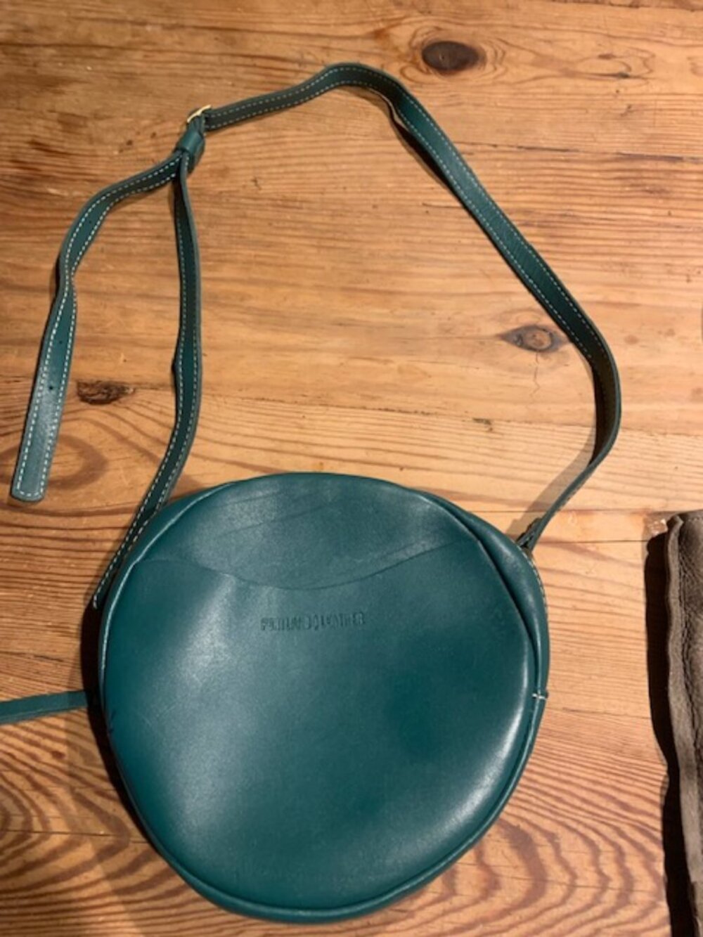 Portland Leather large round purse